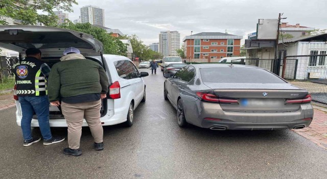 D100 Karayolunda makas atarak trafik akışını tehlikeye düşüren şahıslar yakalandı