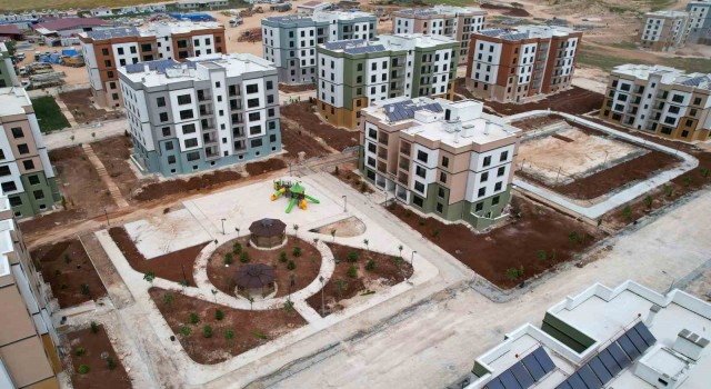 Depremzede konutları hızla yükseliyor, Haziranda hepsi tamamlanacak