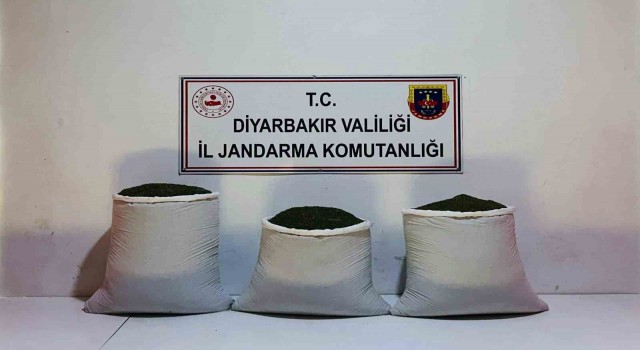 Diyarbakırda 67 kilogram uyuşturucu ele geçirildi