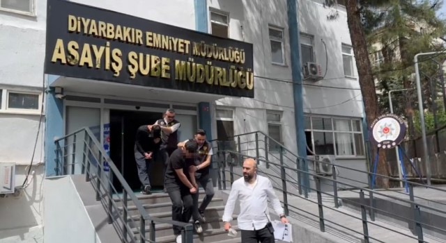 Diyarbakırda İtalyan grubu hedef alan hırsızlara rötar operasyonu: 5 gözaltı