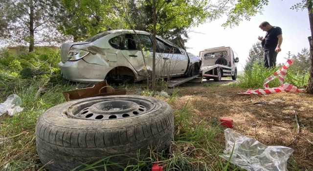 Diyarbakırda kontrolden çıkan otomobil takla attı: 3 yaralı