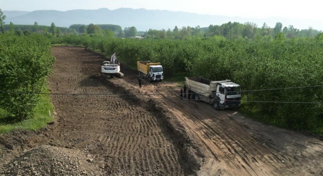 Düzcede bu yıl 4 bin 950 metre yeni yol açıldı