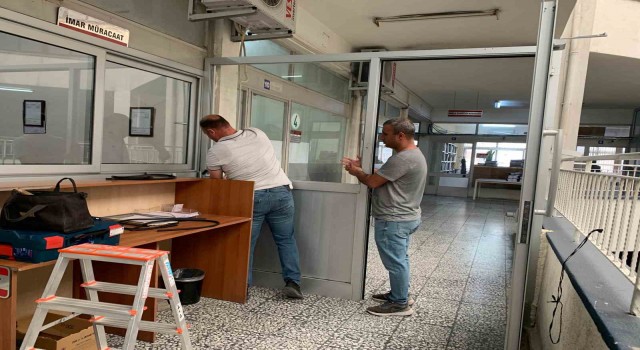 Efeler Belediyesinde bazı birimlerde vatandaşlara kapatılan kapılar kaldırıldı