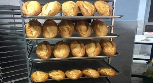 Ekmek 9 TL olunca 5 TL olan Belediye ekmeği büyük rağbet görüyor