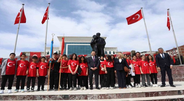 Elazığda 23 Nisan Ulusal Egemenlik ve Çocuk Bayramı etkinlikleri