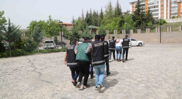 Elazığda tefecilik operasyonu: 3 gözaltı