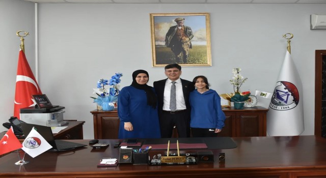 En büyük desteğini kızından aldı