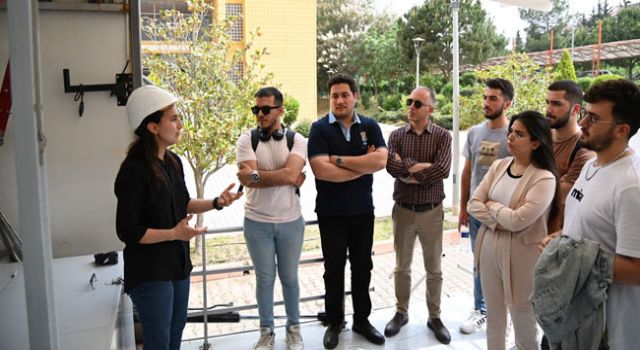 Enerjisa Eğitim Tırı OKÜ'de Öğrencilerle Buluştu
