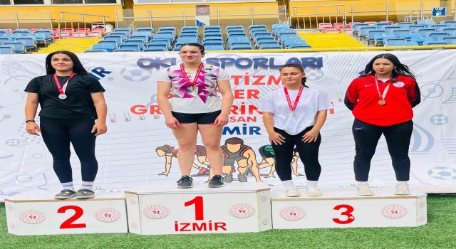 Erdek Atletik NYZ Spor Kulübü sporcuları, İzmirde dereceler elde etti