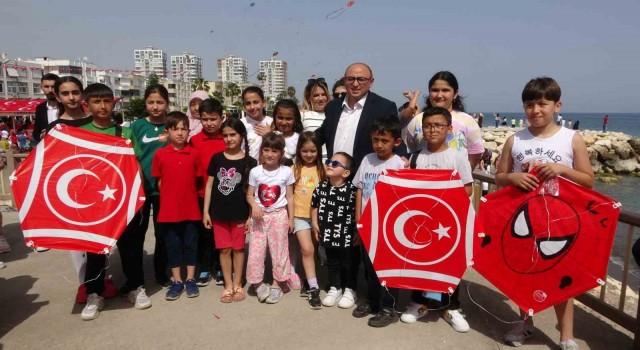 Erdemlide geleneksel uçurtma şenliği