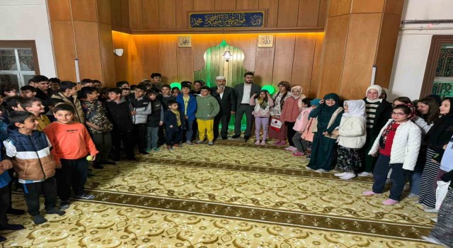 Erzincanda Teravih Namazı - Çocuk Buluşması düzenlendi