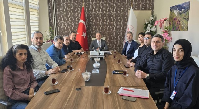 Erzincandaki eczacılarla istişare toplantısı düzenlendi