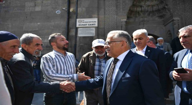 Esnaf ve vatandaşlardan Başkan Büyükkılıça hayırlı olsun tebrikleri