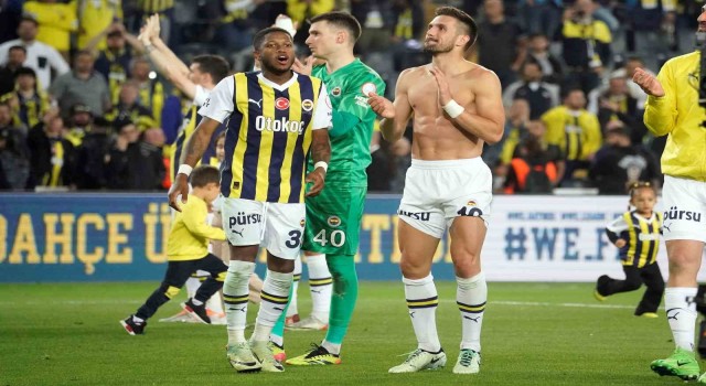 Fenerbahçe, Beşiktaşı sahasında 3 sezon sonra mağlup etti
