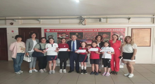 Fethiyede genç ressamların hayalleri kanatlandı