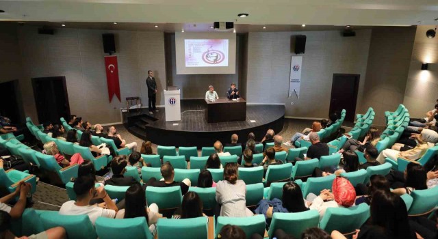 GAÜNde Üniversitelerde Türk Müziği Eğitimi ve Güncel sorunlar çalıştayı