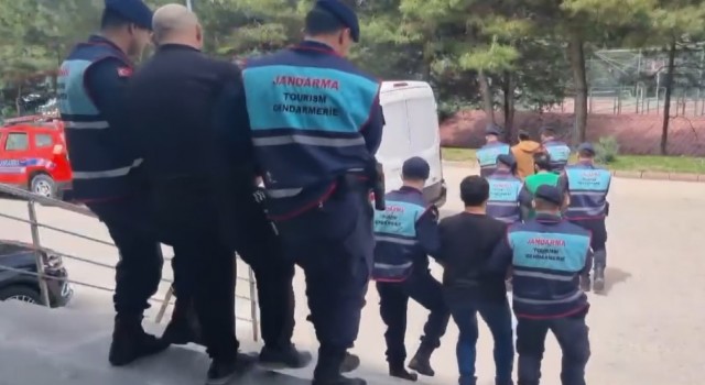 Gaziantepte uyuşturucu tacirlerine şafak operasyonu: 5 gözaltı