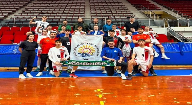 Gölcük Belediyesporun voleybol takımından önemli başarı