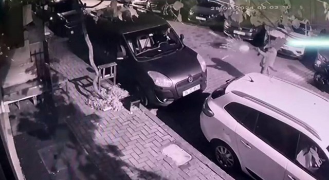 Güngörende dehşet anları kamerada: 5 dakika arayla aynı mahalledeki 2 iş yeri tarandı