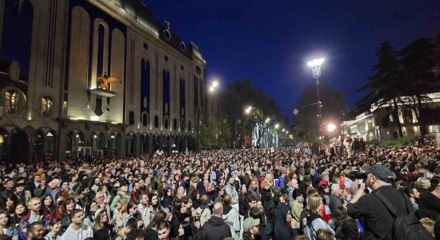 Gürcistanda Yabancı Etkinin Şeffaflığı yasa tasarısı protestoları devam ediyor: 14 gözaltı