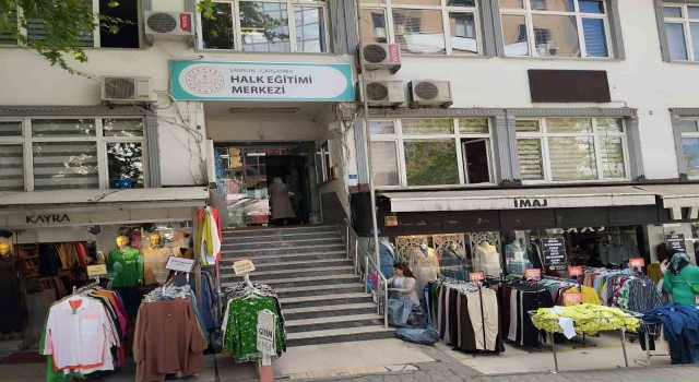 Halk Eğitim Merkezi kursları devam ediyor