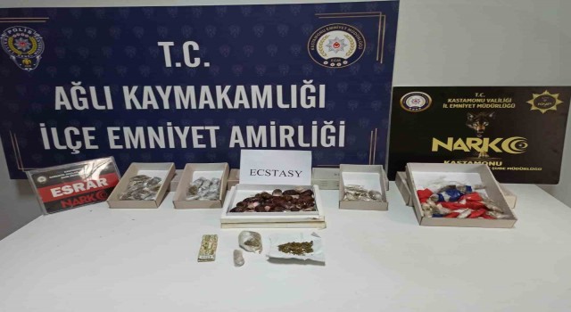 Hırsızlık suçundan aranıyordu, uyuşturucuyla yakalandı