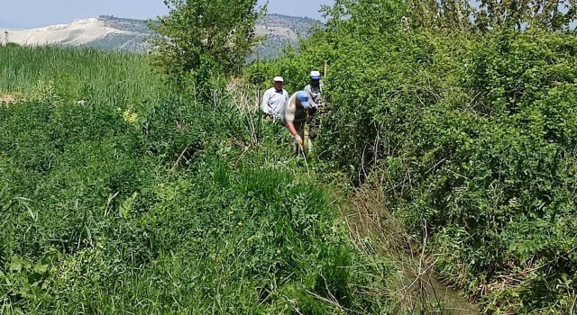 Hisarcık Hamamköyde imece usulü sulama kanalı temizliği