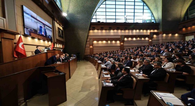 İBBde seçim sonrası ilk meclis toplantısı yapıldı