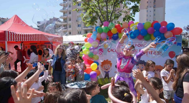 İEÜ Medical Point, çocuk sesleriyle şenlendi