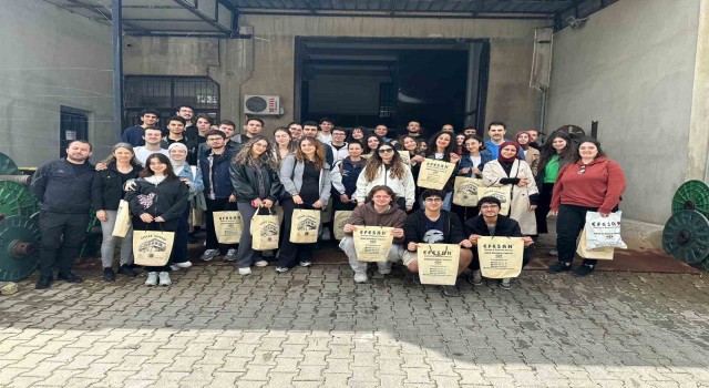 İTÜlü mühendis adayları Buldan bezi üretimini yerinde gördü