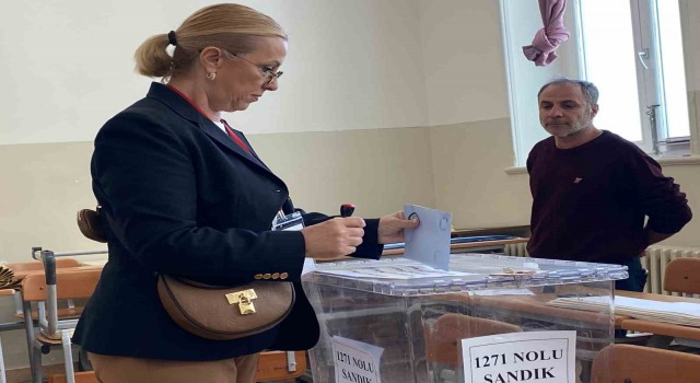 İzmirde geçersiz oy sayısı 94 bin 435