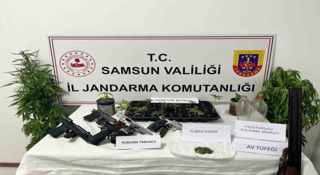 Jandarma 2 kişiyi uyuşturucu ile yakaladı