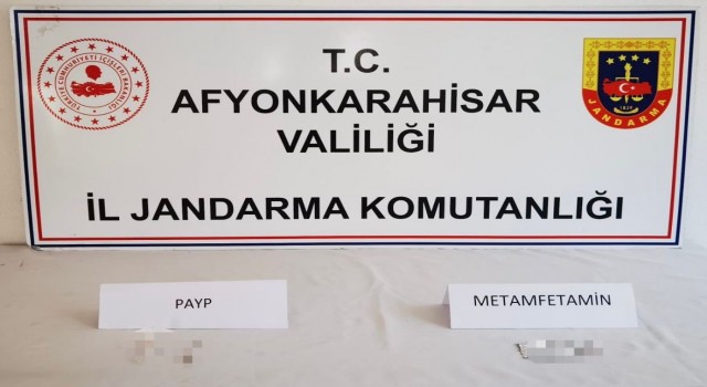 Jandarma uyuşturucu satışını suçüstü yaptı