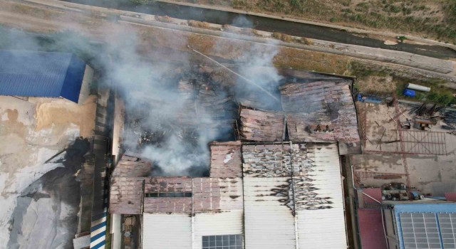 Kahramanmaraşta fabrika yangınının boyutu gün ağarınca ortaya çıktı