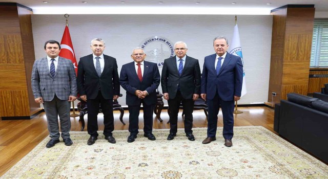 Kaymakamlardan Başkan Büyükkılıça hayırlı olsun ziyareti