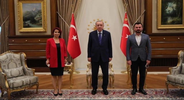 Kendisi İzmirde, kocası da Ispartada seçimi kaybetti