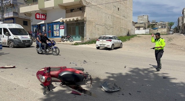 Kiliste motosiklet ile otomobil kafa kafaya çarpıştı:1 yaralı