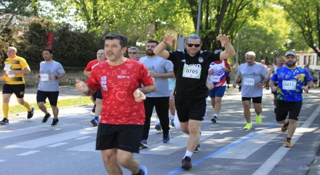 Kocaelili atletler Bursadan kupa ile döndü