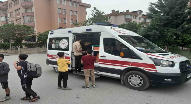 Konyada ortaokul öğrencisi başına gelen taşla yaralandı