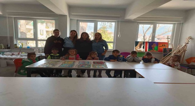 Köyceğizli minikler ebru çalışmasına katıldı