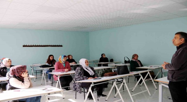 Kütahya OSBde kadın kaynakçılar yetişiyor