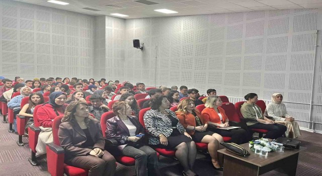Kütahyada İnsan bedeninde ruhsal gücün keşfi konulu konferans