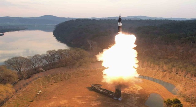 Kuzey Koreden Japon Denizi istikametine bir balistik füze daha