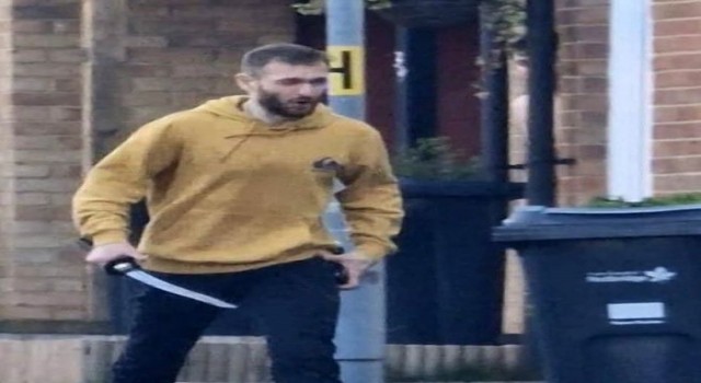 Londrada kılıçlı saldırgan paniği: 5 yaralı