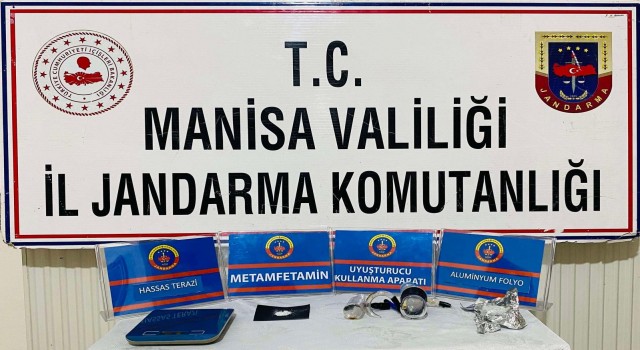 Manisada jandarmadan torbacı operasyonu