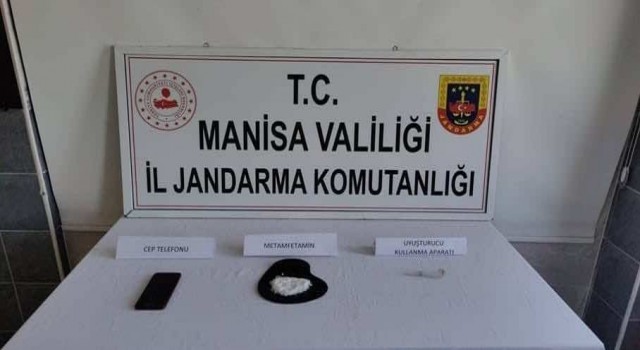 Manisada uyuşturucu operasyonu: 3 tutuklama