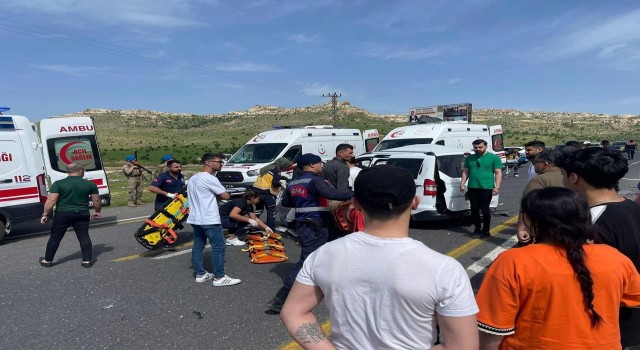 Mardinde trafik kazası: 11 yaralı