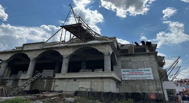 Mehmet Akif Ersoy Camii İnşaatı Devam Ediyor