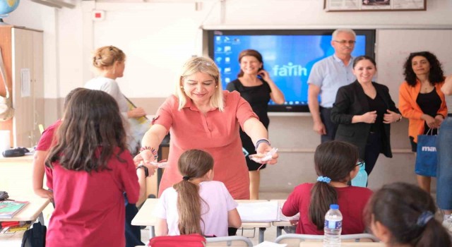 Mersin Şehir Hastanesi yönetimi minik kalplere dokundu