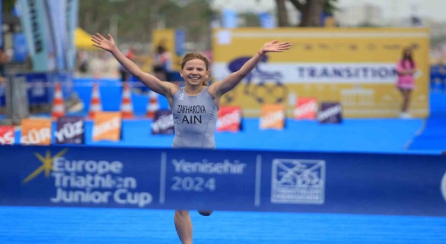 Mersinde Avrupa Triatlon Genç Kadınlar ve Genç Erkekler Kupası yapıldı